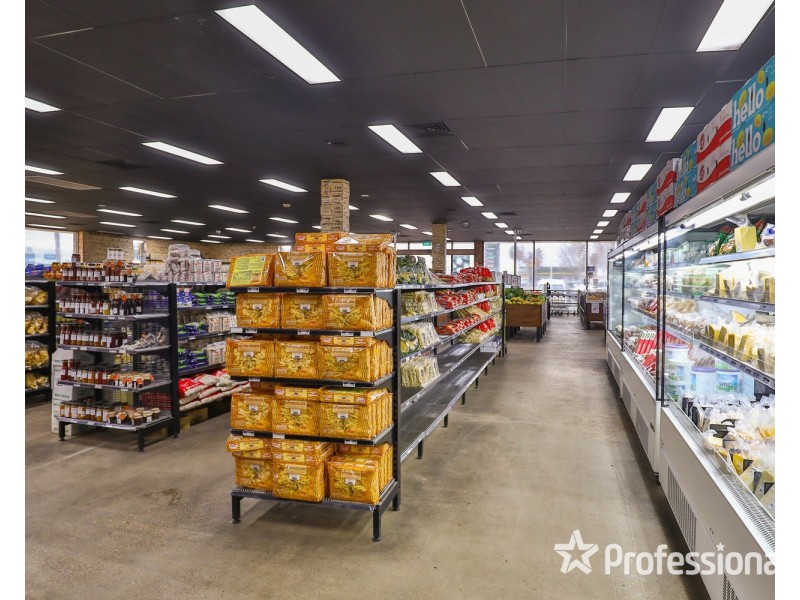 . Uncle Monkeys Fruit Market, Mildura VIC 3500