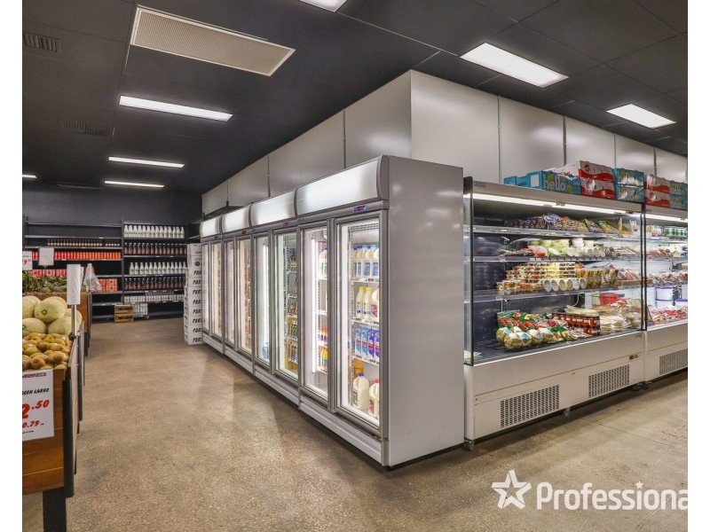 . Uncle Monkeys Fruit Market, Mildura VIC 3500