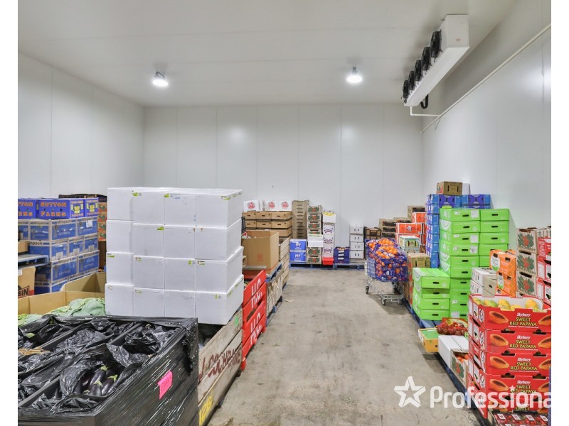 . Uncle Monkeys Fruit Market, Mildura VIC 3500