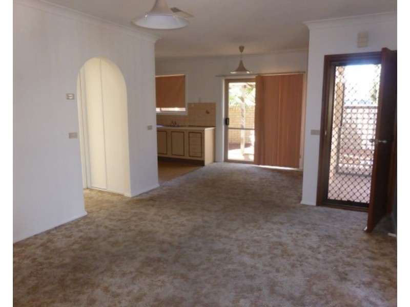 4/411 San Mateo Avenue, Mildura VIC 3500