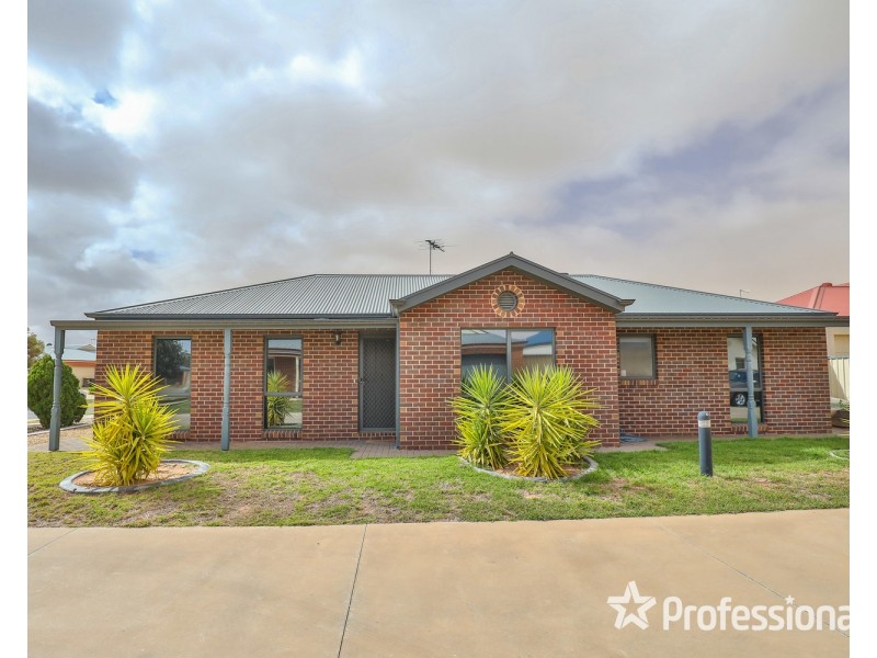 11 Belle Gardens Drive, Mildura VIC 3500