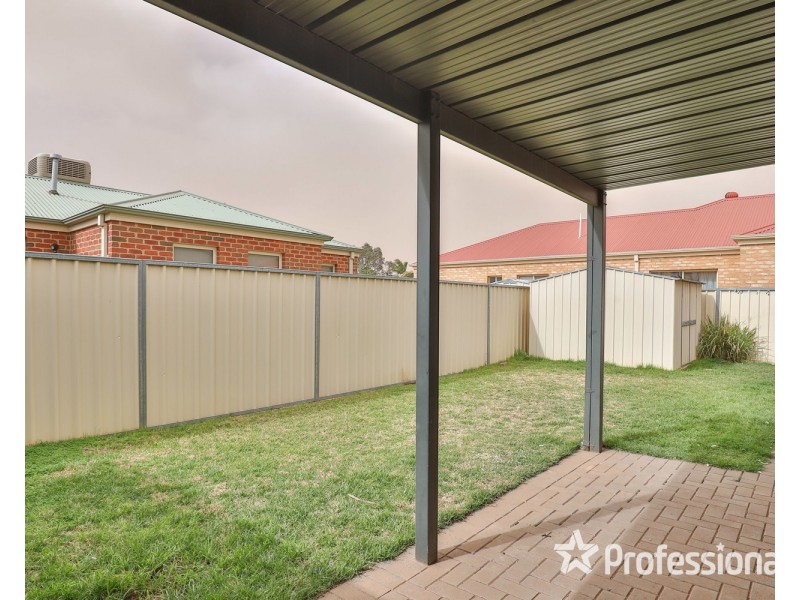 11 Belle Gardens Drive, Mildura VIC 3500