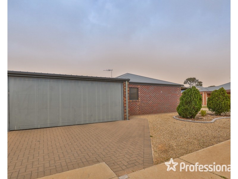 11 Belle Gardens Drive, Mildura VIC 3500
