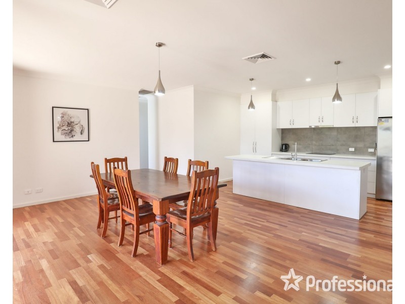 18 Dawn Avenue, Gol Gol NSW 2738