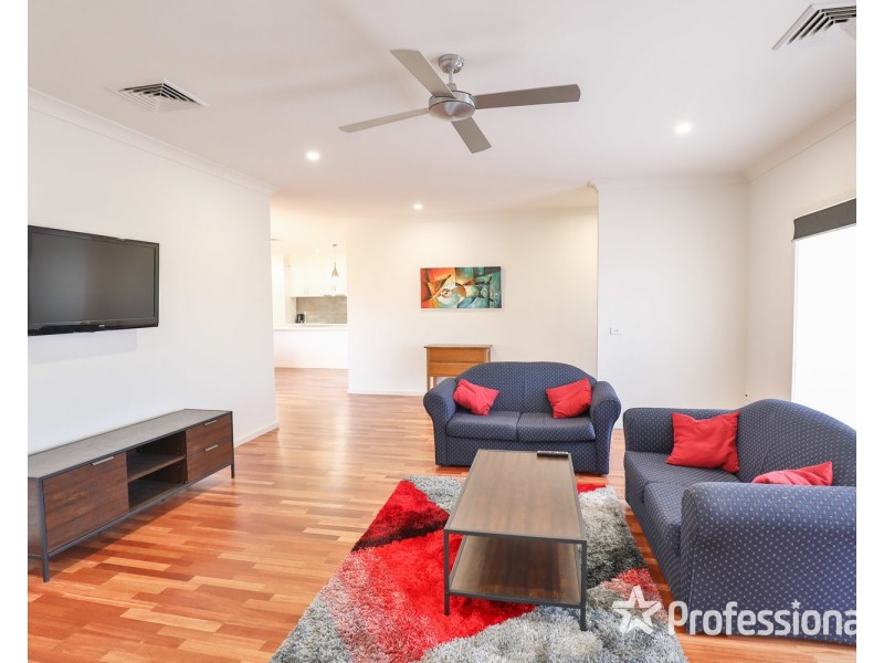 18 Dawn Avenue, Gol Gol NSW 2738