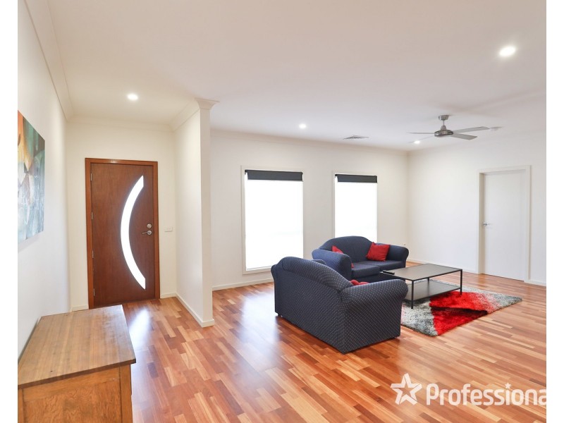 18 Dawn Avenue, Gol Gol NSW 2738