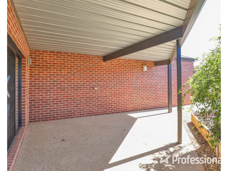 18 Dawn Avenue, Gol Gol NSW 2738