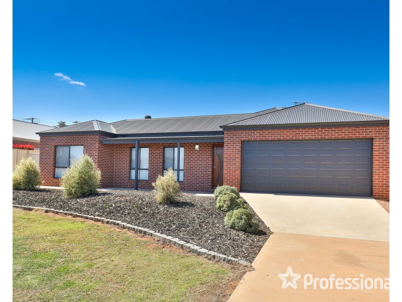 18 Dawn Avenue, Gol Gol NSW 2738