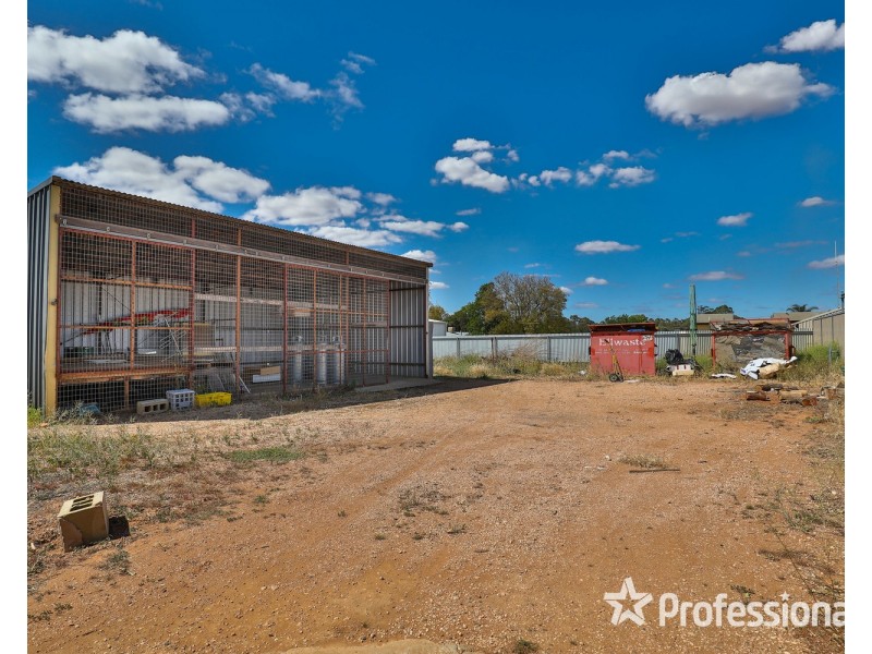 30-32 Adelaide Street, Gol Gol NSW 2738