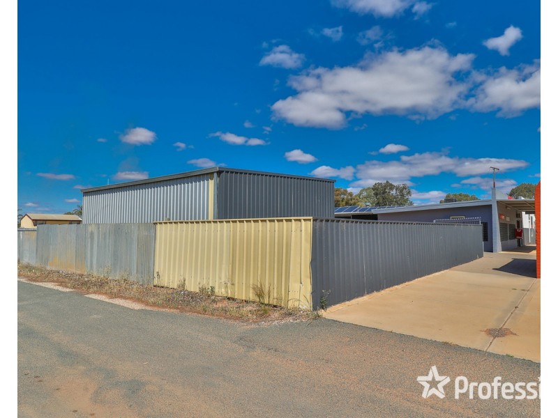 30-32 Adelaide Street, Gol Gol NSW 2738