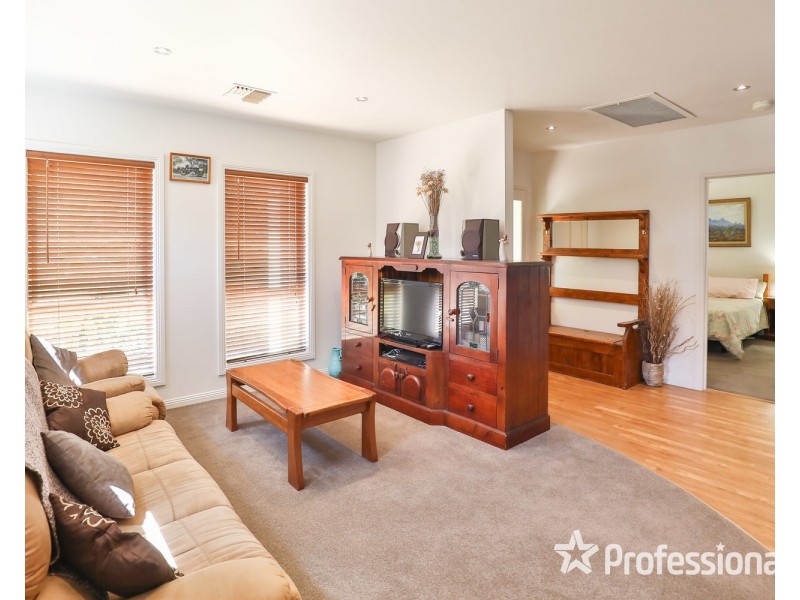 658 Cureton Avenue, Nichols Point VIC 3501