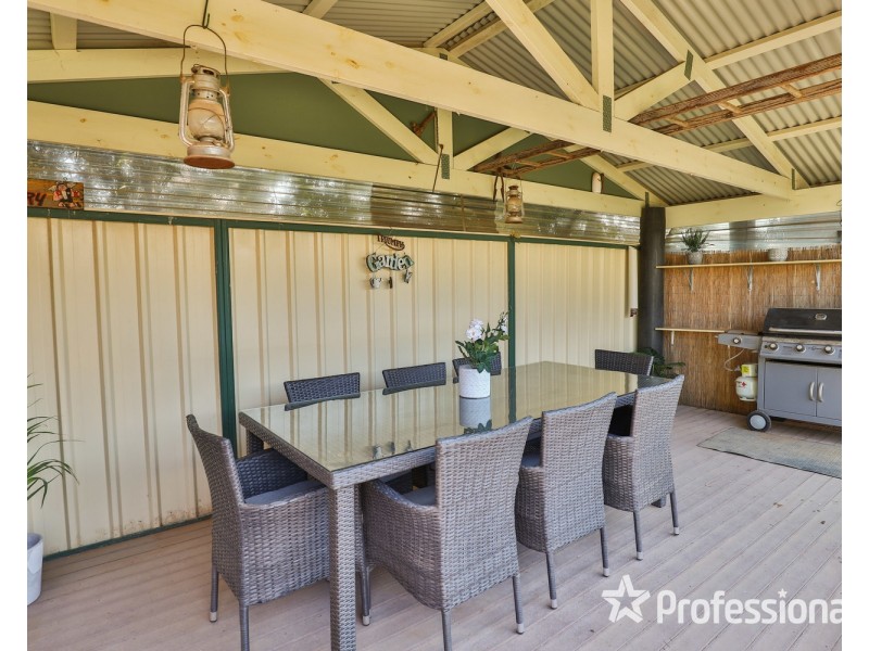 658 Cureton Avenue, Nichols Point VIC 3501
