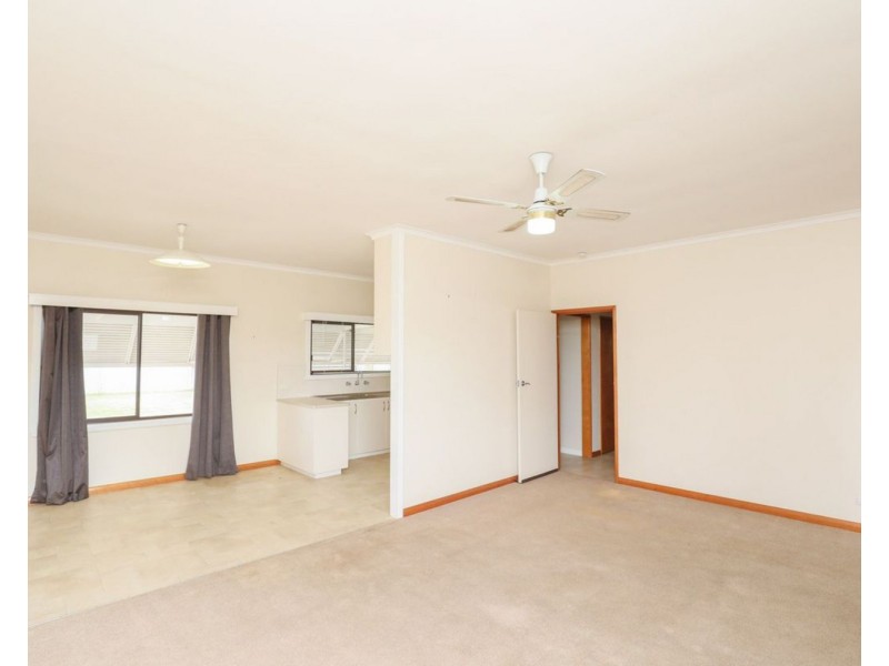 65 Tenth Street, Mildura VIC 3500