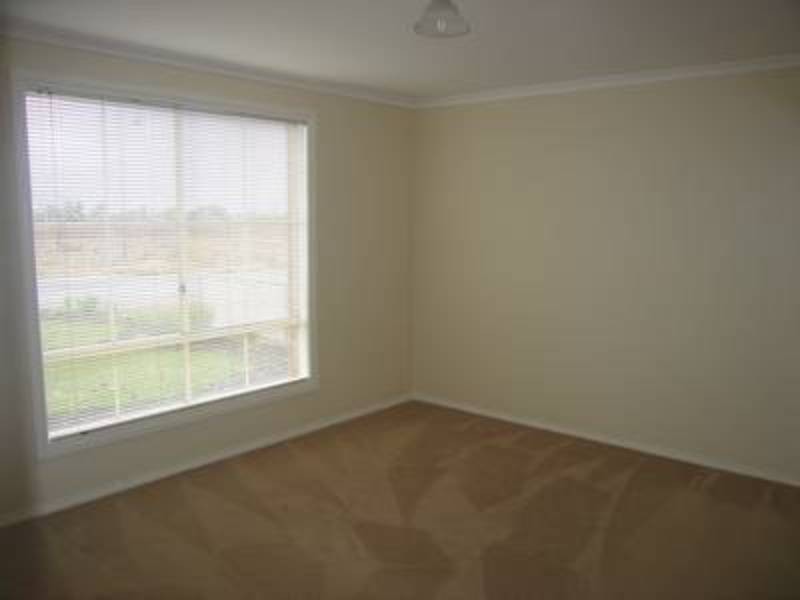 82 Summer Drive, Gol Gol NSW 2738