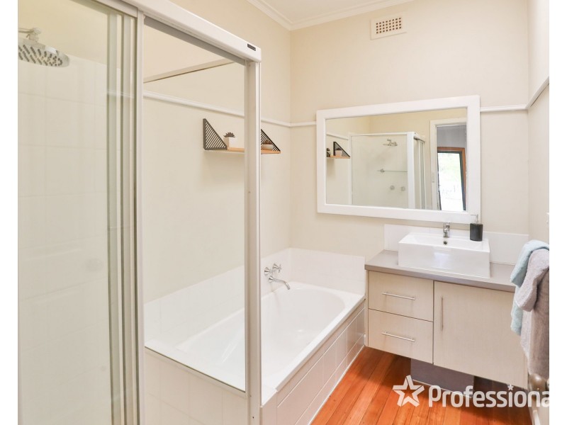 7 Stuart Avenue, Mildura VIC 3500