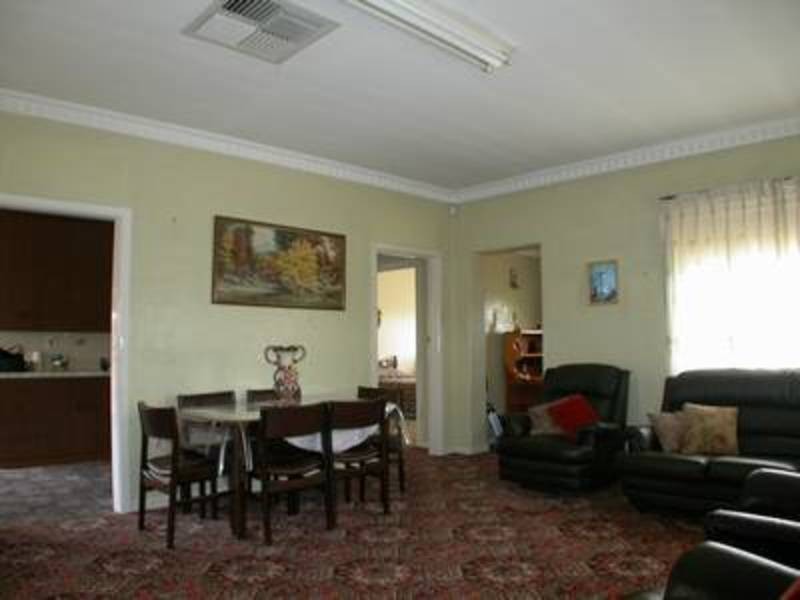 42 Seventh Street, Mildura VIC 3500