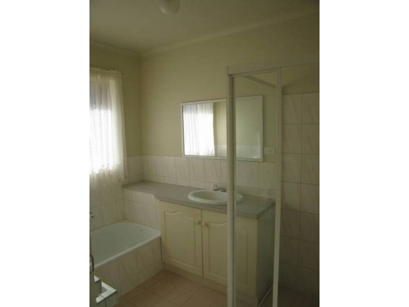 14 Helen Court, Mildura VIC 3500