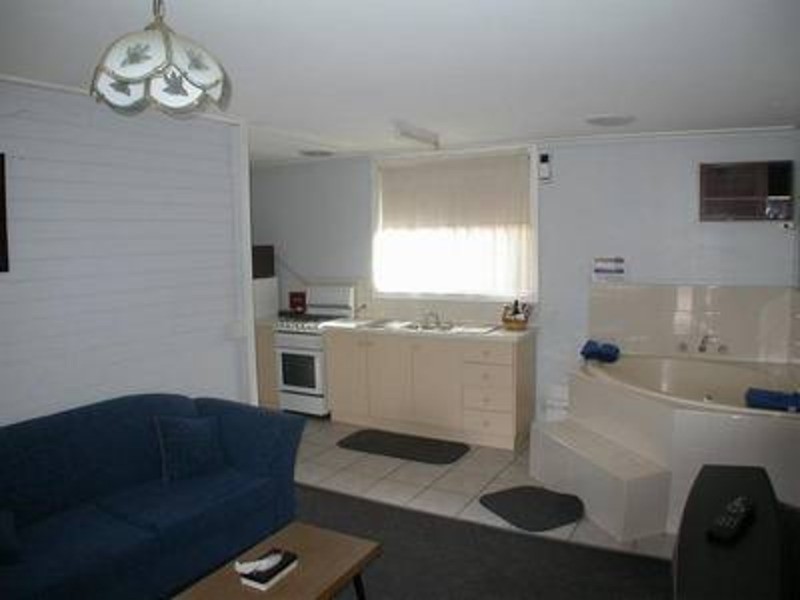 441 Deakin Avenue, Mildura VIC 3500