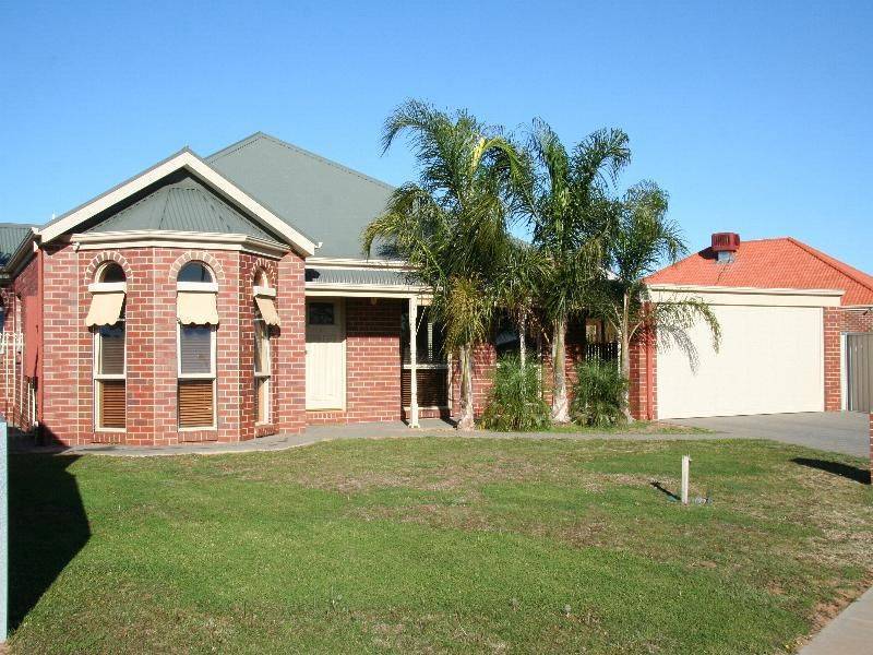 14 James Cook Drive, Mildura VIC 3500