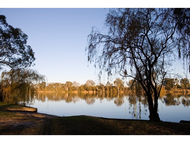 51 Carramar Drive, Gol Gol NSW 2738