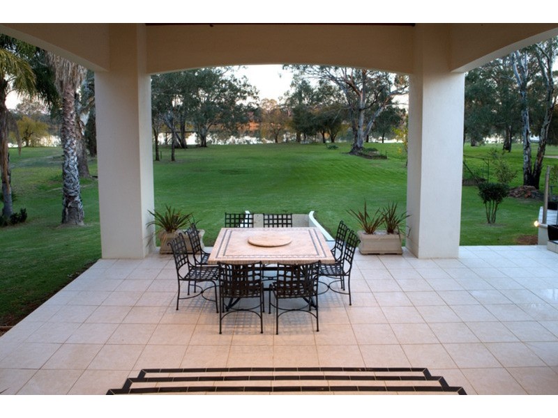 51 Carramar Drive, Gol Gol NSW 2738