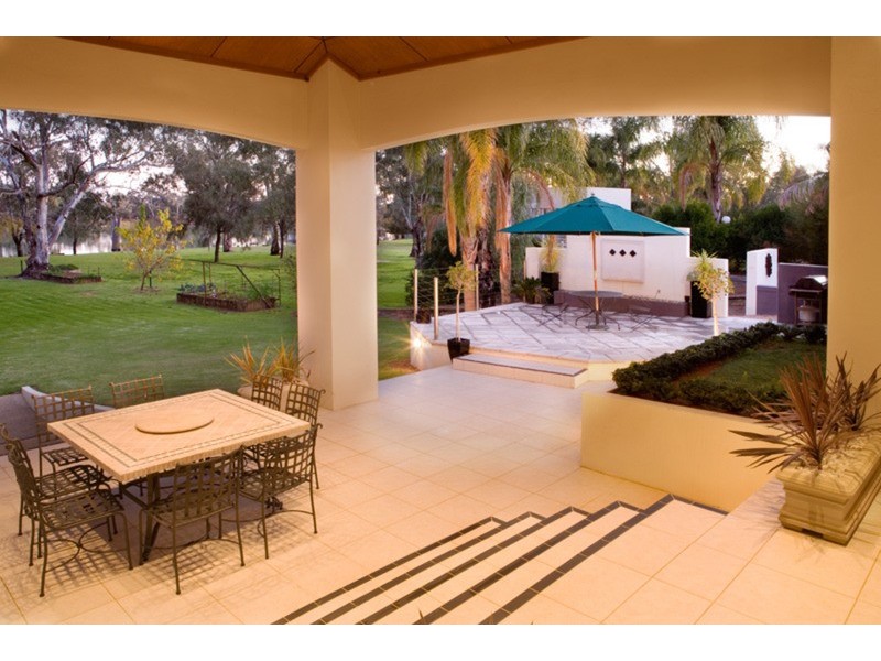 51 Carramar Drive, Gol Gol NSW 2738