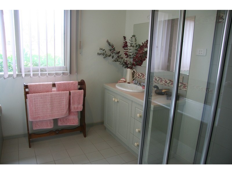 28 Ginquam  Avenue, Nichols Point VIC 3501