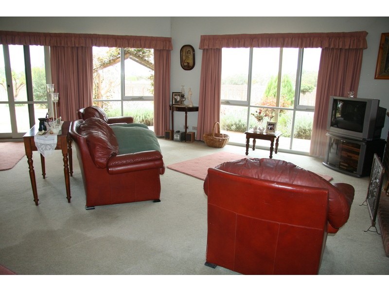 28 Ginquam  Avenue, Nichols Point VIC 3501