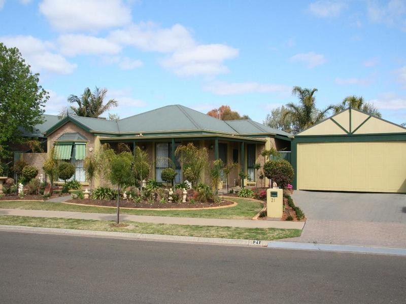 21 Teleki Drive, Irymple VIC 3498