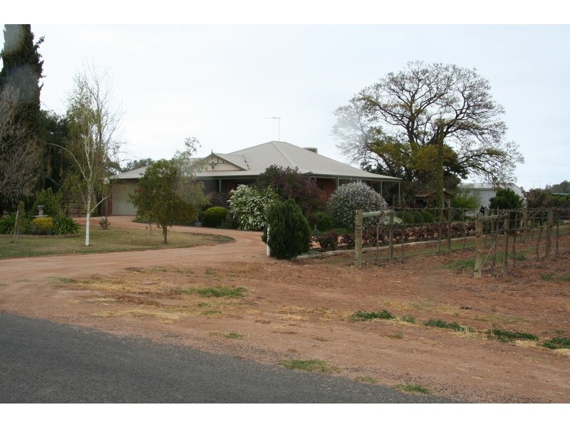 28 Ginquam  Avenue, Nichols Point VIC 3501