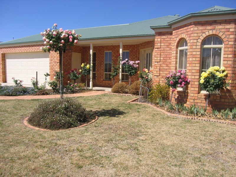 24 James Cook  Drive, Mildura VIC 3500
