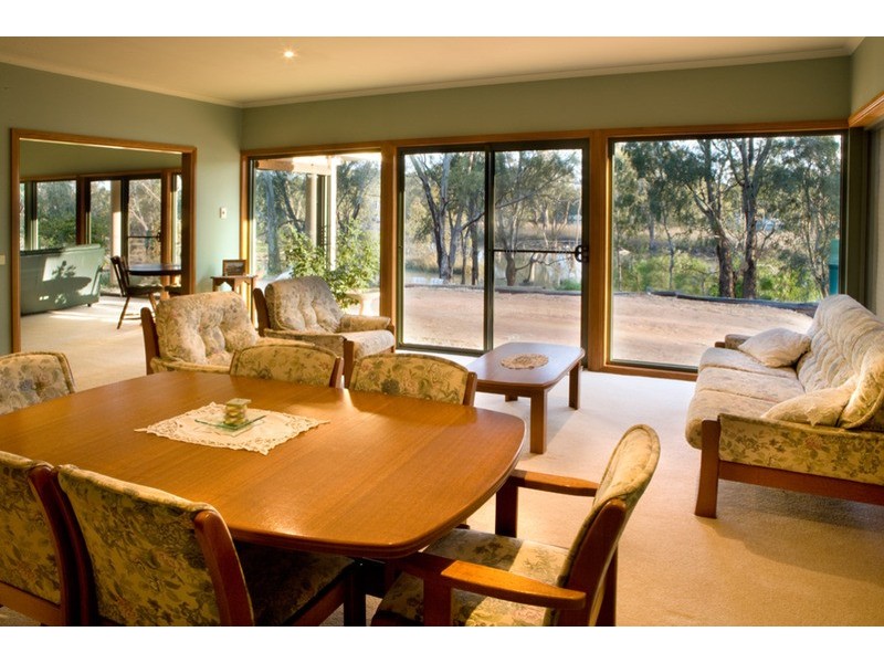 102 Sturt Highway, Buronga NSW 2739