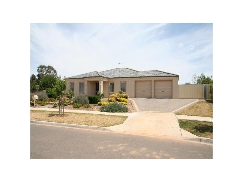 10 Shakira Court, Mildura VIC 3500