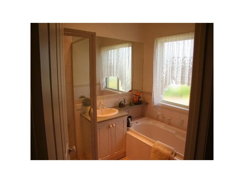 10 Shakira Court, Mildura VIC 3500