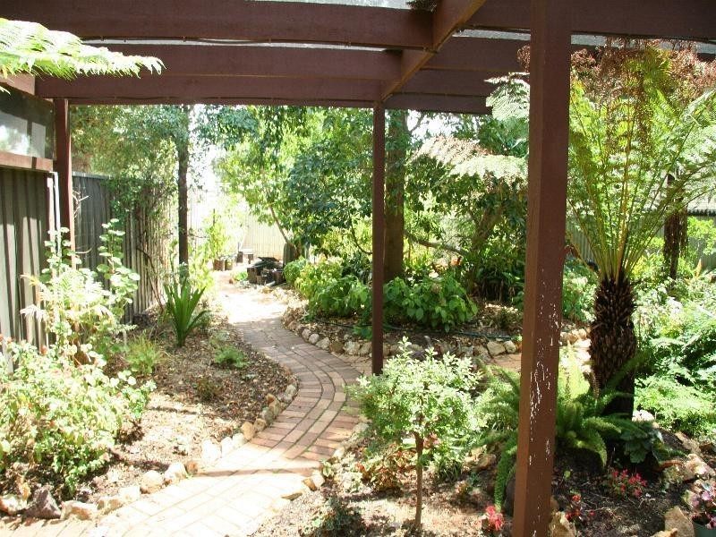 9 Robyn Court, Irymple VIC 3498