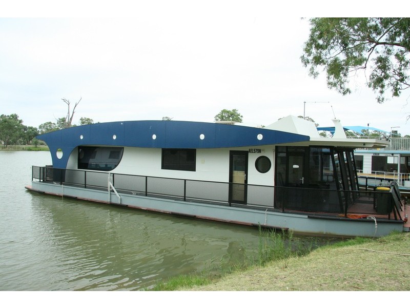 0 Houseboat, Moored At New Marina, Mildura VIC 3500