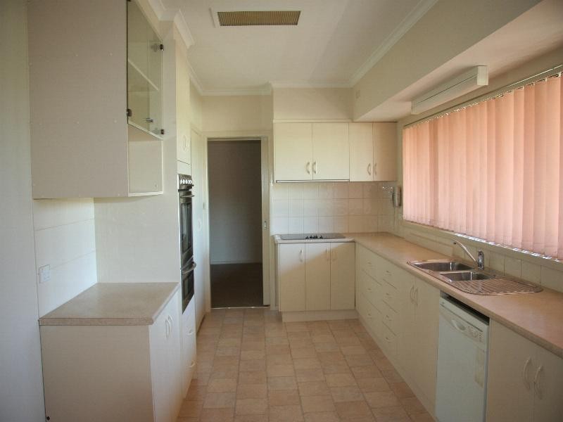 221 Walnut Avenue, Mildura VIC 3500