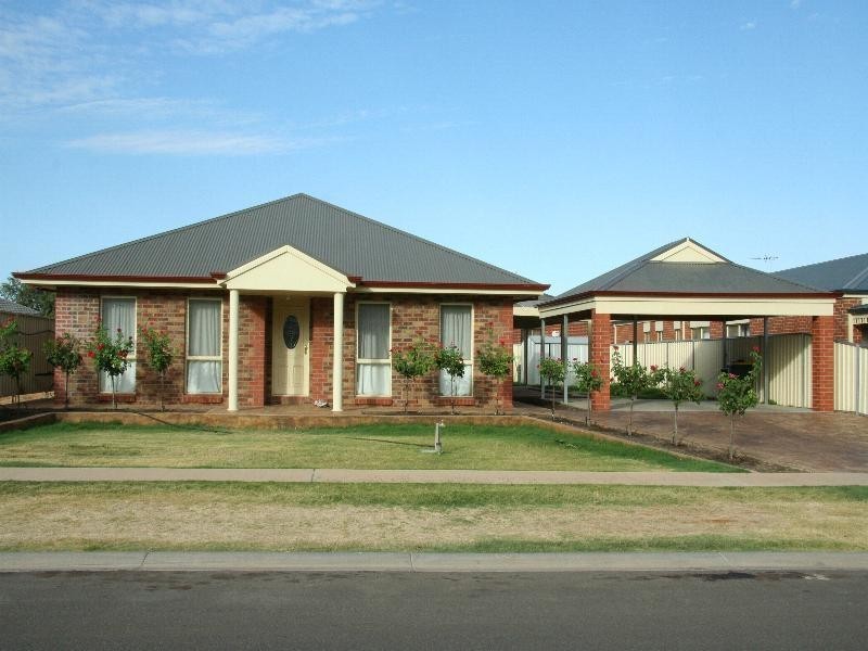 9 Leichhardt Drive, Mildura VIC 3500