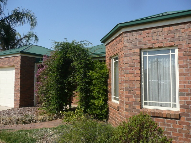 35 Belleview Drive, Irymple VIC 3498