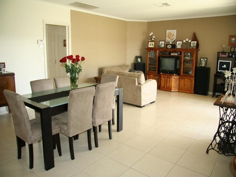 16 Bene Vista Boulevard, Mildura VIC 3500