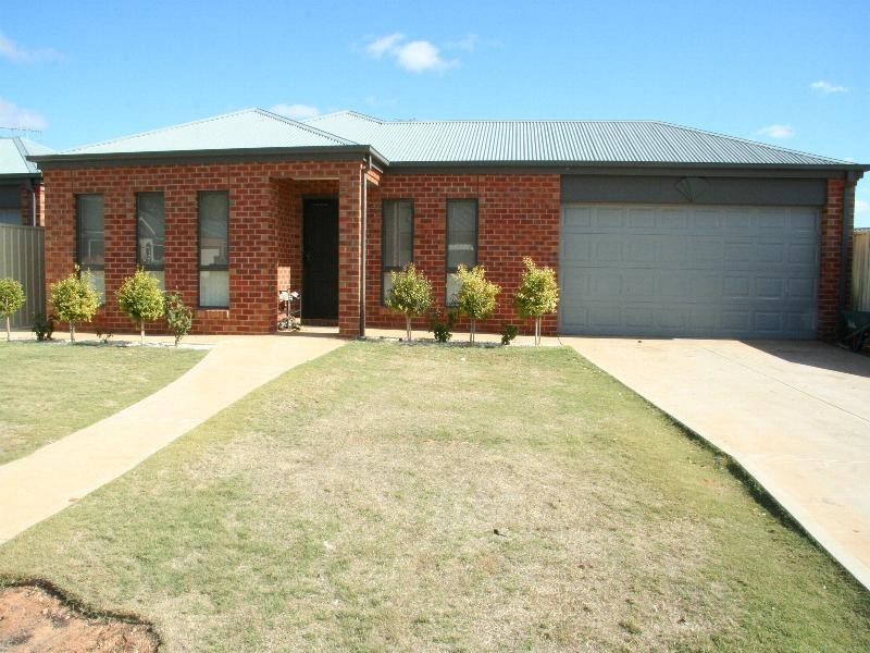 11 Tasman Court, Mildura VIC 3500