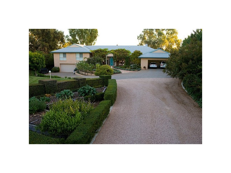 8 Riverview Rise, Gol Gol NSW 2738