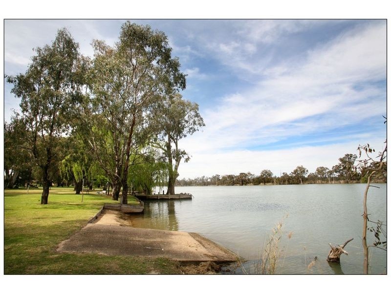 53 Carramar Drive, Gol Gol NSW 2738