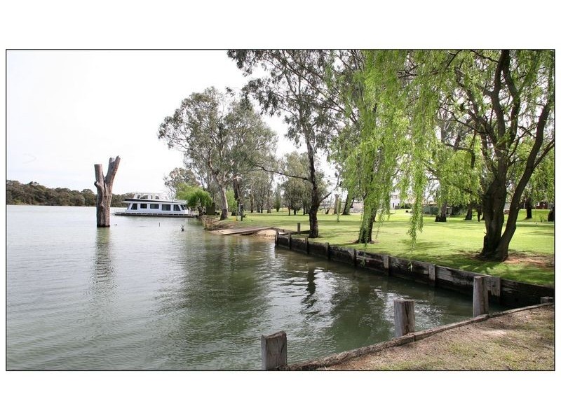 53 Carramar Drive, Gol Gol NSW 2738