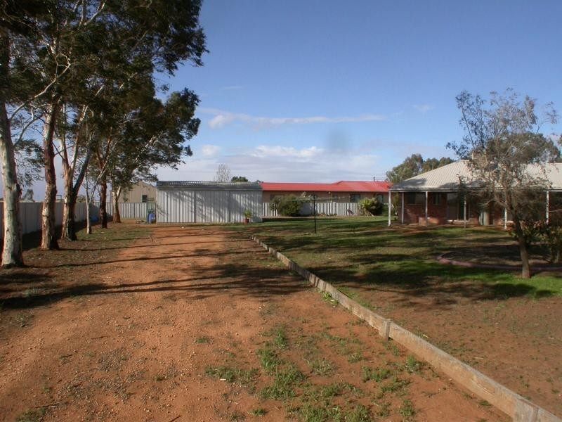 627-633 Ontario Avenue, Mildura VIC 3500