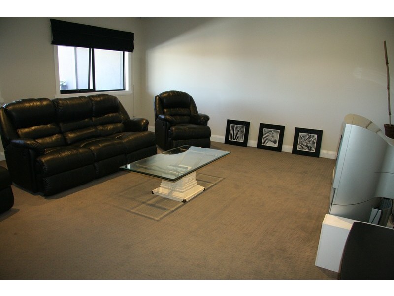 19 Carrington Drive, Irymple VIC 3498