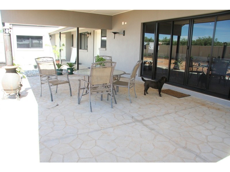 19 Carrington Drive, Irymple VIC 3498