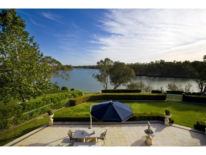 12 Riverview Rise, Gol Gol NSW 2738