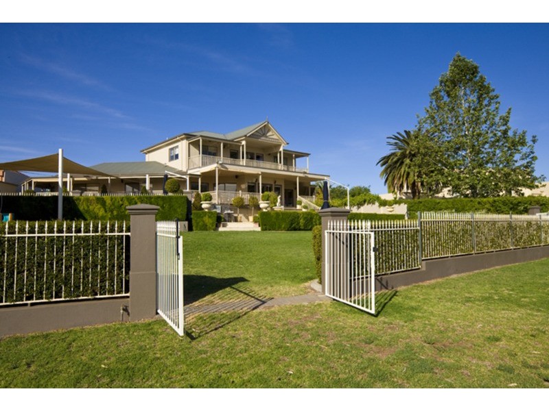 12 Riverview Rise, Gol Gol NSW 2738