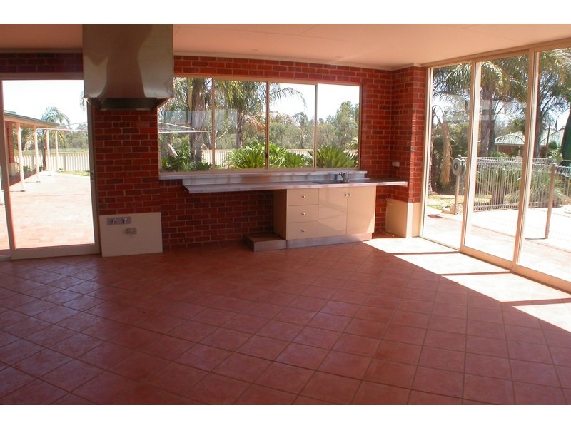 22 Moddikerr Way, Gol Gol NSW 2738